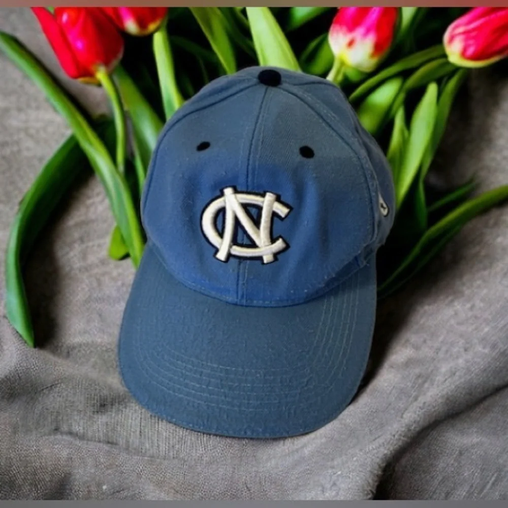 Cap Zephyr The Hat UNC 7 1/8 Light Blue